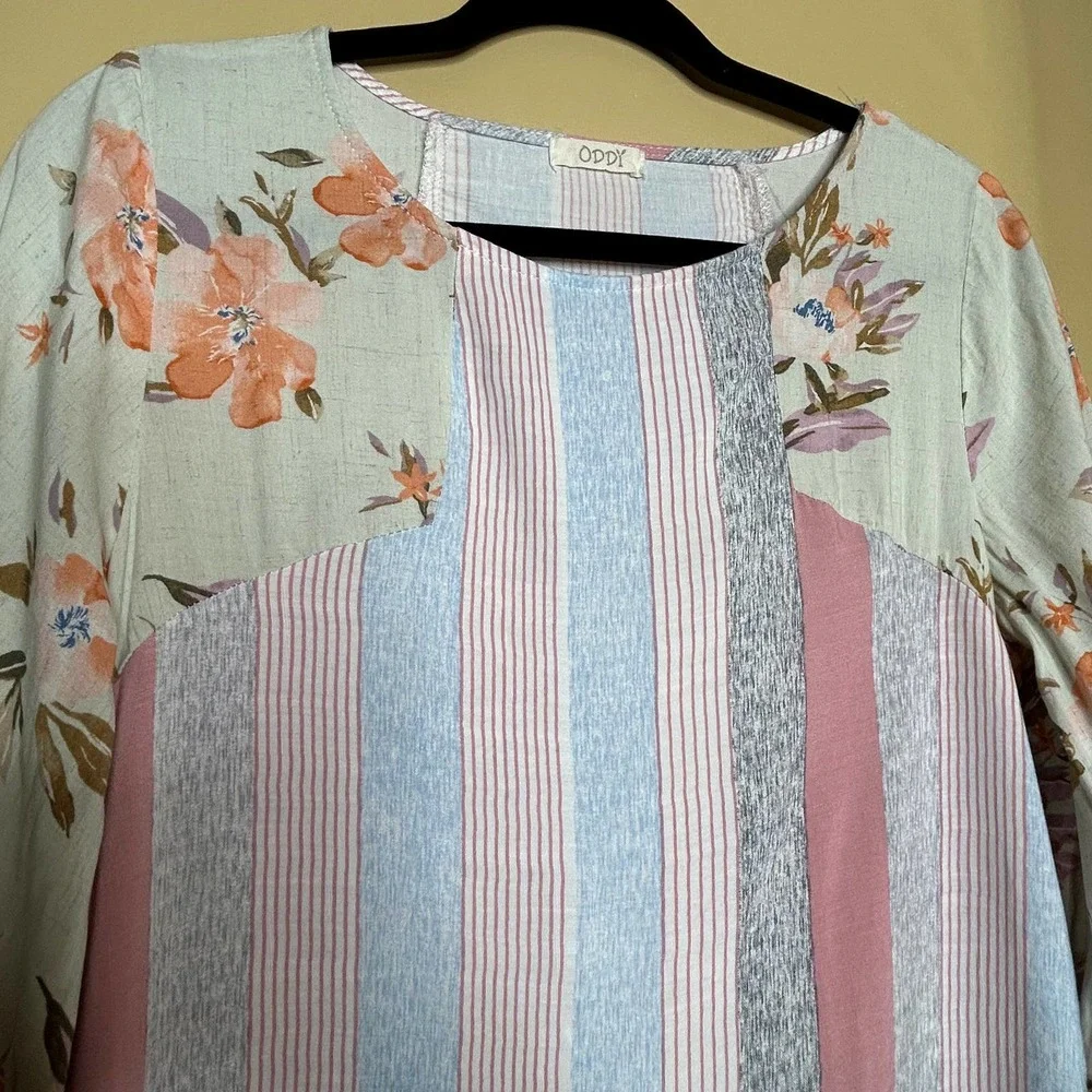 Oddy‎ Blouse Womens Small Multicolor Striped Floral 3/4 Sleeves